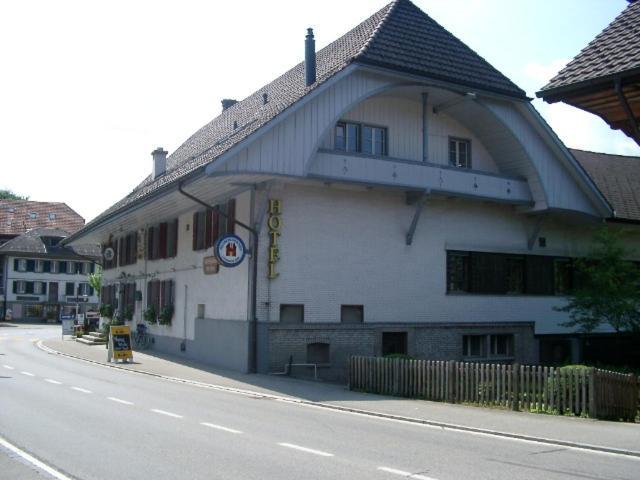 Landgasthof-Hotel Adler Langnau im Emmental Exterior foto